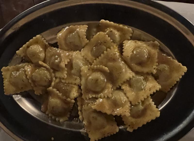 Agnolotti al sugo d'arrosto